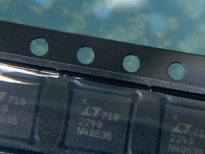 LTC2249IUH#TRPBF