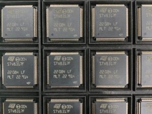 STV8317F