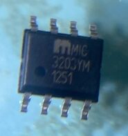 MIC3203YMTR