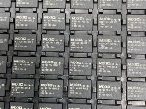 MX29LV640EBXEI-70G