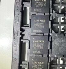 LCMXO2280C-4FTN256C-3I