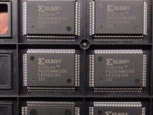 XC95144-15PQ100I
