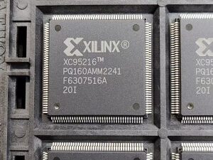 XC95216-20PQ160I