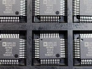 AD7865ASZ-2